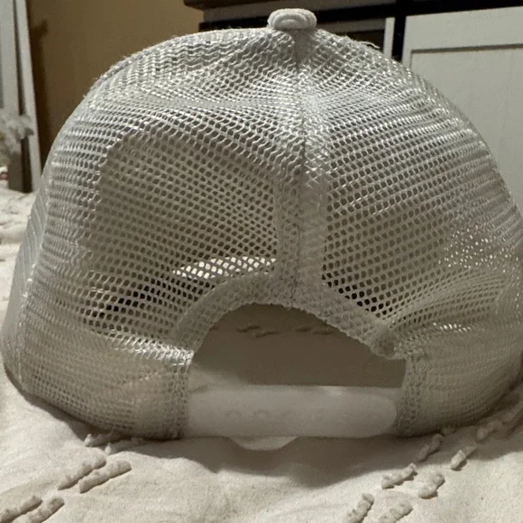 Boys Lie White and Red Heart Trucker Hat - Picture 5 of 5